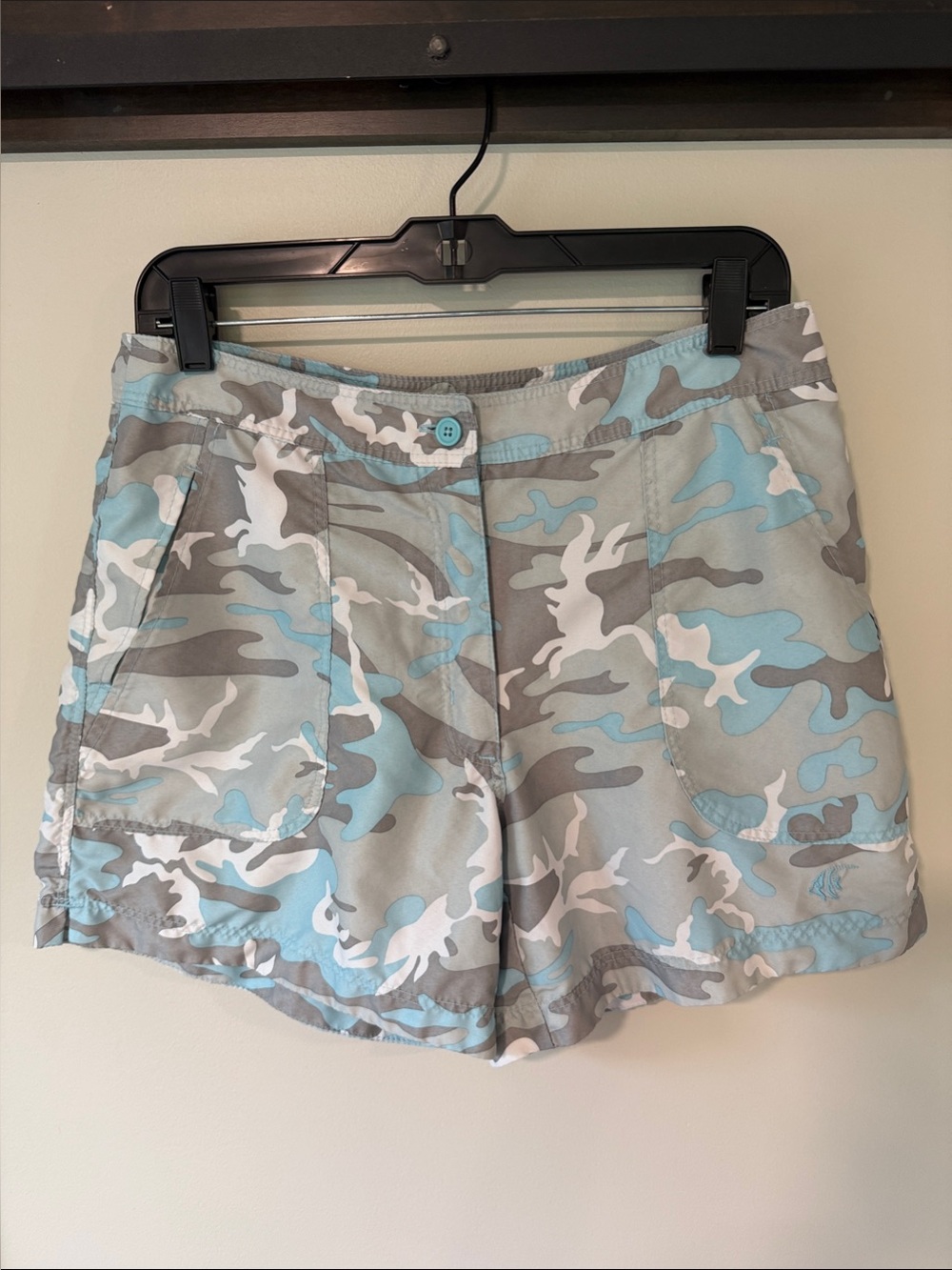 AFTCO Women's Light Blue, Gray & White Camo Bermuda Shorts